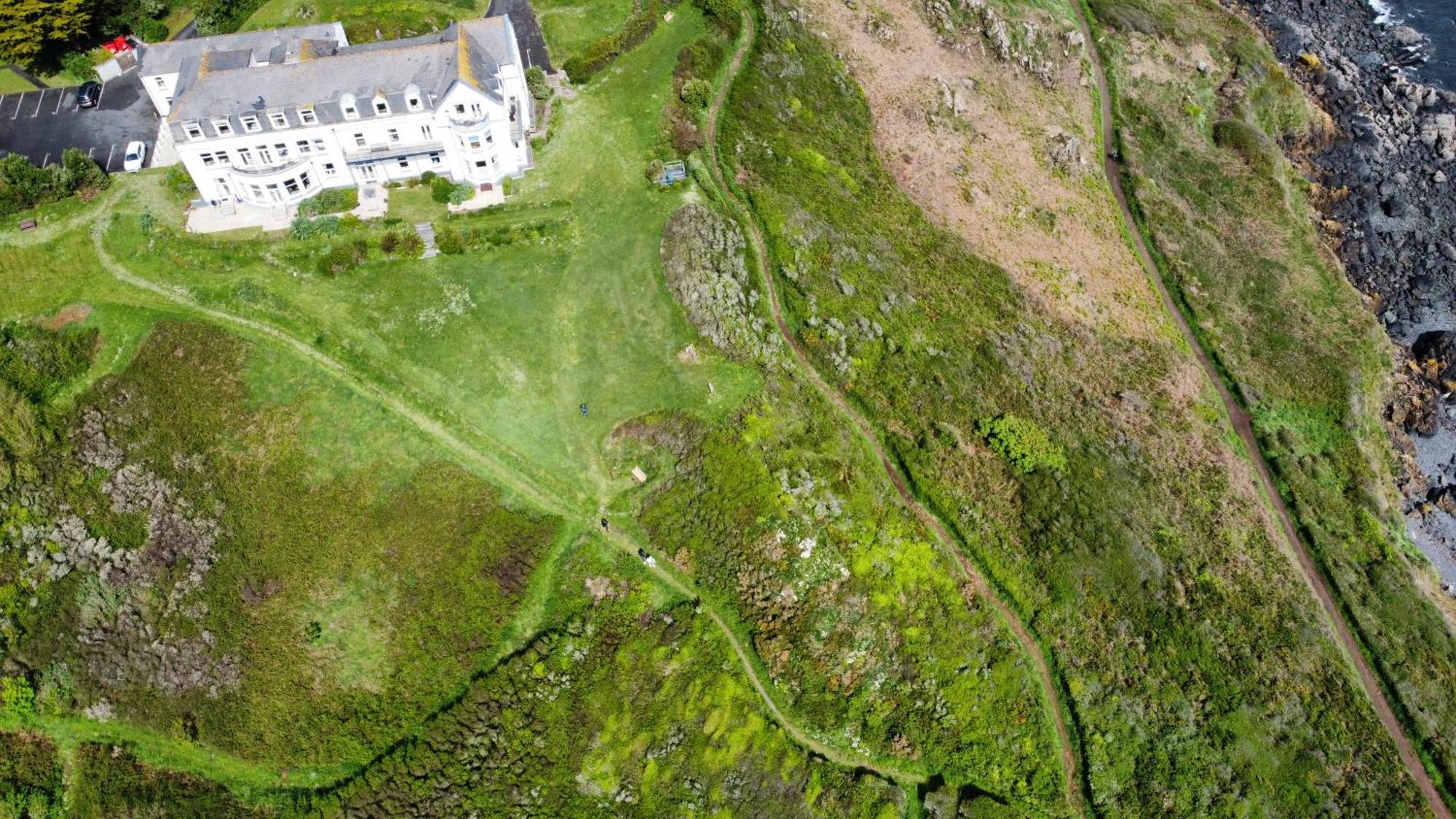 Journeys End With Stunning Sea Views From The Headland Villa Coverack Exterior foto