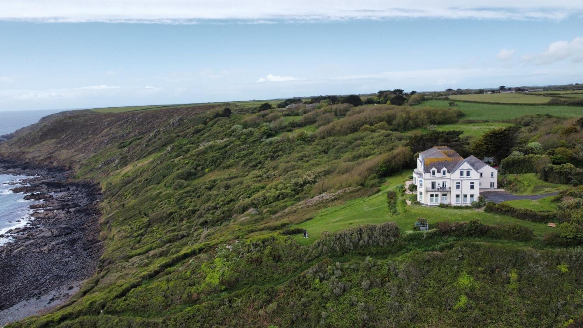 Journeys End With Stunning Sea Views From The Headland Villa Coverack Exterior foto