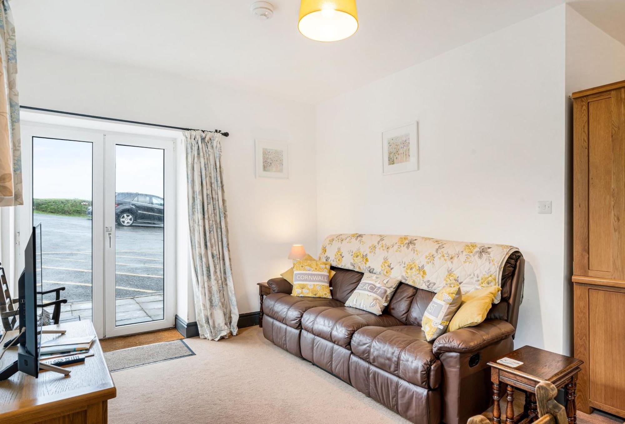 Journeys End With Stunning Sea Views From The Headland Villa Coverack Exterior foto
