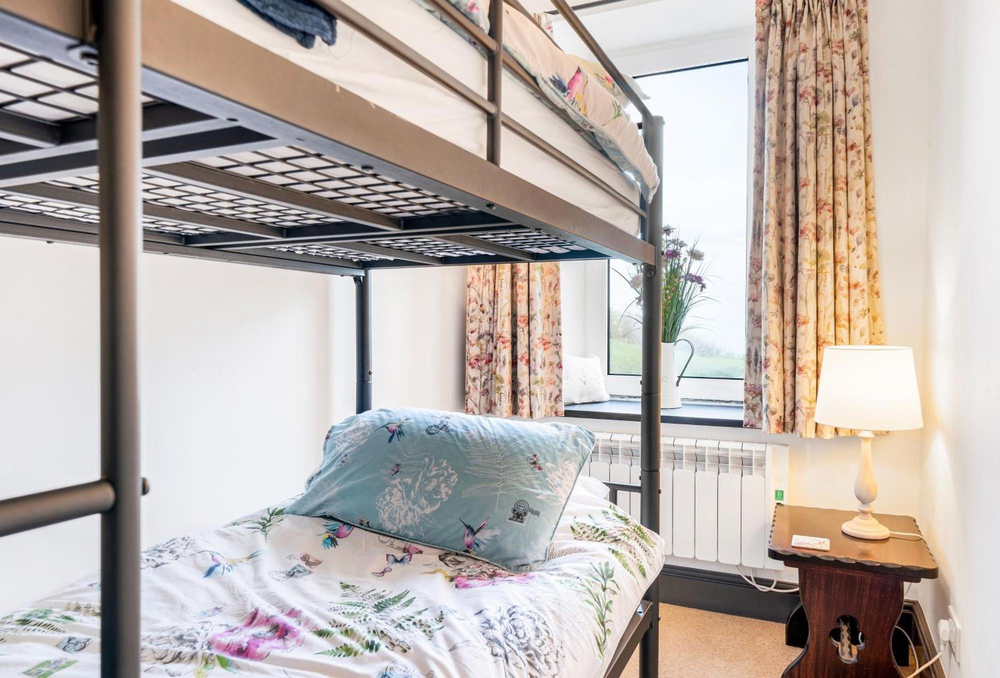 Journeys End With Stunning Sea Views From The Headland Villa Coverack Exterior foto